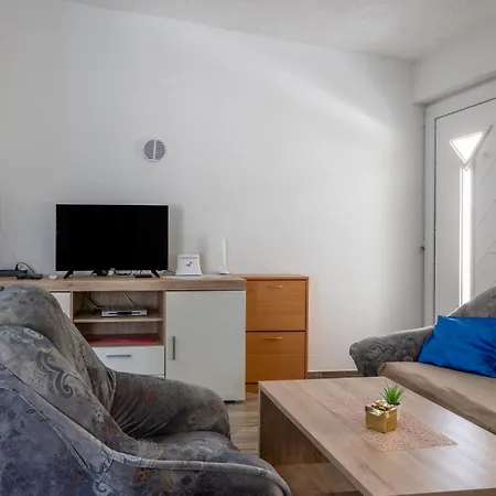 Apartment Tusla Vir
