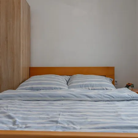 Tusla Apartment *